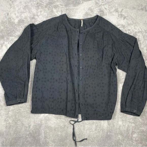 Free People Top Womens Small Black Stars Align Eyelet Beachy Boho Neutral Basic - Picture 3 of 9